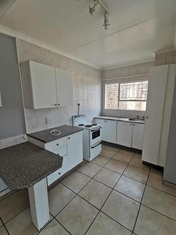 2 Bedroom Property for Sale in Kannoniers Park North West